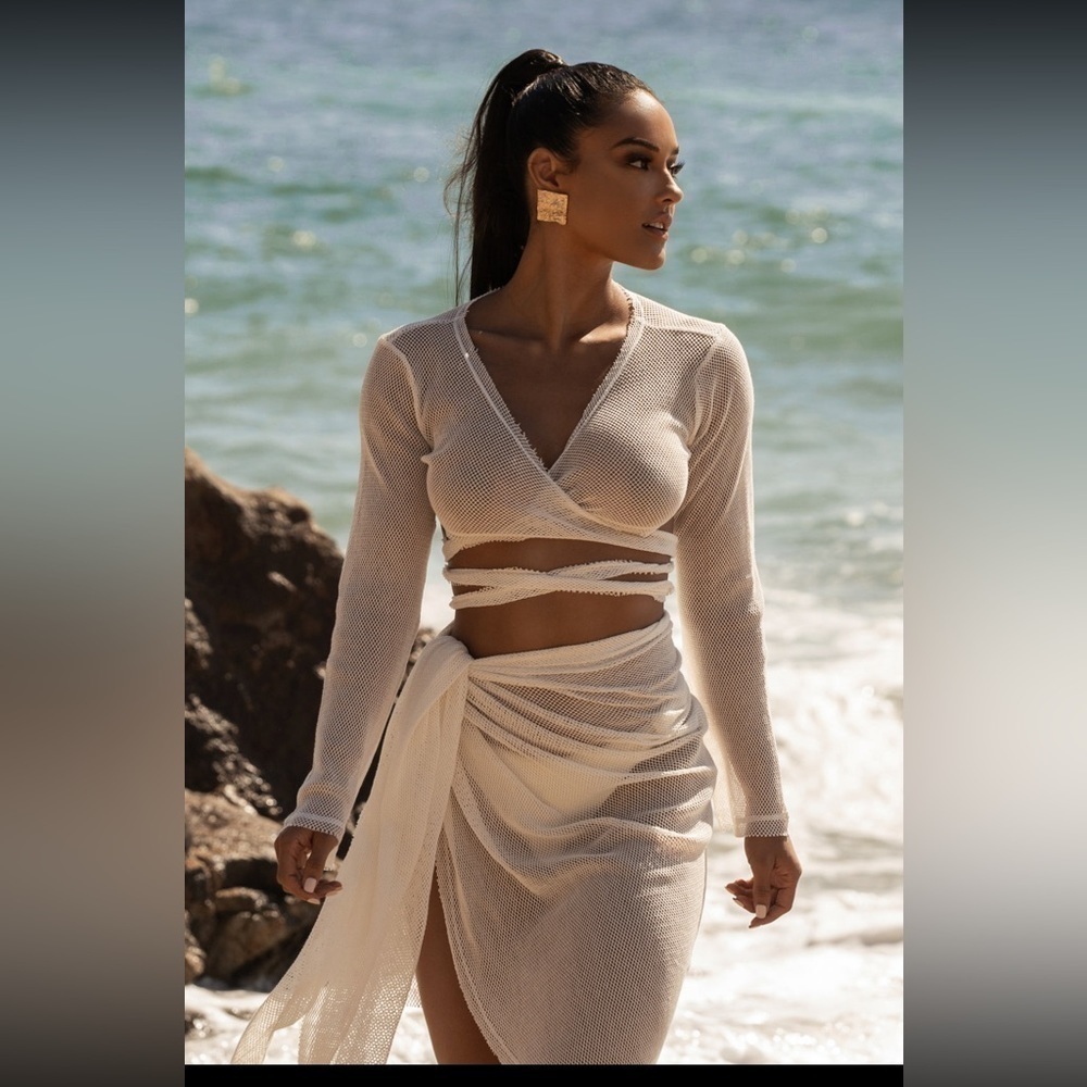 NEW JLUXLABEL White Netted Wrap Long Sleeve Top